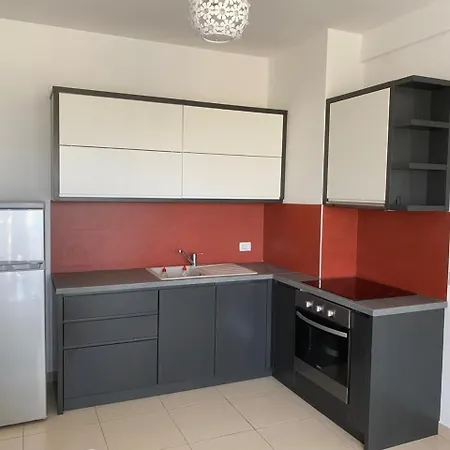 23 * Velipojë